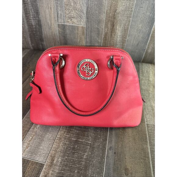 Guess‎ Medium handbag red dome shaped zippered closure satchel - Picture 1 of 16